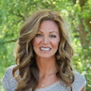 Meet your Posher, Carissa